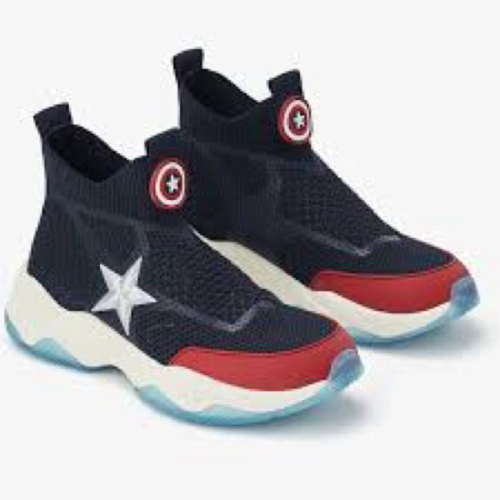 Zara Marvel Kids' Superhero Sneakers Size 1.5